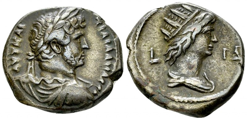 Hadrianus BI Tetradrachm, Helios reverse 

Hadrianus (117-138 AD). Billon Tetr...