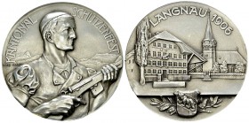 Langnau, AR Medaille 1906, Kant. Schützenfest 

Schweiz, Bern. Langnau. AR Medaille 1906 (45 mm, 34.93 g), auf das Kantonale Schützenfest.
Richter ...