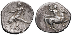 GRÈCE ANTIQUE - GREEK
Calabre, Tarente. Drachme ND (281-272 av. J.-C.), Tarente.
HN Italy 1004 - Vlasto 730 ; Argent - 6,43 g - 20 mm - 2 h
Avec une é...