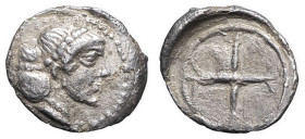 GRÈCE ANTIQUE - GREEK
Sicile, Syracuse (485-425 av. J.-C.). Obole ND (485-425 av. J.-C.), Syracuse.
HGC.2, 1371 - SNG Delepierre 628 ; Argent - 0,5 g ...