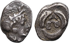 GRÈCE ANTIQUE - GREEK
Attique, Athènes. Tritartemorion ND (400-294 av. J.-C.).
BMC.187 ; Argent - 0,52 g - 8,5 mm - 3 h
TB à TTB.