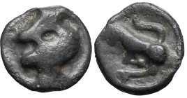 GAULE - CELTIC
Turons. Potin à la tête diabolique ND (80-50 av. J.-C.).
DT.3509 - LT.- ; Potin - 3,24 g - 14 mm - 3 h
TB.