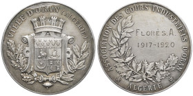 ALGÉRIE - ALGERIA
IIIe République (1870-1940). Médaille, Association des cours industriels d’Oran ND (attribution en 1920).
Esc.- ; Bronze argenté - 2...