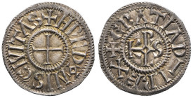 FRANCE / CAROLINGIENS - FRANCE / CAROLINGIAN
Charles II le Chauve (840-877). Denier ND, Rennes.
P.651-652 - MG.1045 - MEC.I.890 ; Argent - 1,55 g - 21...