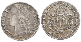 FRANCE / CAPÉTIENS - FRANCE / ROYAL
Louis XV (1715-1774). Dixième d’écu au bandeau 1769, AA, Metz.
Dy.1683 - G.292 ; Argent - 2,90 g - 21,5 mm - 6 h
D...