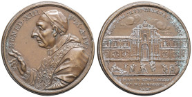 ITALIE - ITALY
Vatican, Benoit XIII (1724-1730). Médaille, hôpital et église Saint Gallicano, par E. Hamerani 1727 - An IV, Rome.
Bartolotti E727 ; Br...