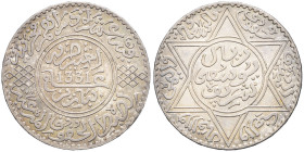 MAROC - MOROCCO
Moulay Yussef (1912-1927). 10 dirhams (rial) AH 1331 (1913), Paris.
Lec.197 - KM.33 ; Argent - 24,94 g - 37,5 mm - 12 h
Superbe.
