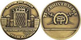 MONACO - MONACO
Rainier III (1949-2005). Médaille, 75e anniversaire de l’Escrime et le Pistolet de Monaco, par M. Sbirazoli 1984.
Bronze - 63,88 g - 5...