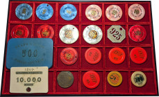 LOT - LOT
Jetons. Une mallette contenant 335 jetons de nécessité et de casino ND.
Divers
États divers.
Un surcoût de livraison est à prévoir pour ce l...