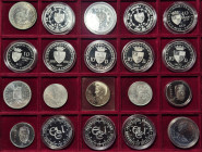 LOT - LOT
Divers. Lot de 52 monnaies en argent du monde ND.
Argent
De nombreuses monnaies sur Flan Bruni (PROOF) sous capsule, et plusieurs monnaies e...