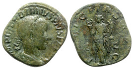 Gordian III (238-244). Æ Sestertius (30mm, 17.16g, 12h). Rome, AD 240. Laureate, draped and cuirassed bust r. R/ Felicitas standing l., holding caduce...