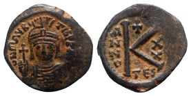 Maurice Tiberius (582-602). Æ 20 Nummi (21.5mm, 5.98g, 6h). Thessalonica, year 20 (601/2). Helmeted and cuirassed facing bust, holding globus cruciger...