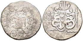 JONIA, Efesos. Cistóforo. (Ar. 11,72g/26mm). 70-69 a.C. (Año 65). (BMC 168). Anv: Cista mística con una serpiente, rodeada de corona de yedra. Rev: Do...