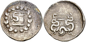 PHRYGIA, Laodicea. Cistóforo. (Ar. 12,28g/28mm). 133-67 a.C. (SNG Copenhagen 491). Anv: Cista mística con una serpiente, rodeada de corona de yedra. R...