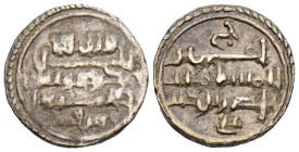 ALMORÁVIDES, Ali ibn Yusuf y el emir Tashfin (533-537H). Quirate. (Ar. 0,99g/12mm). (Vives 1827; Hazard 1004; Benito Cj7). Anv: 'Shahada' en tres líne...