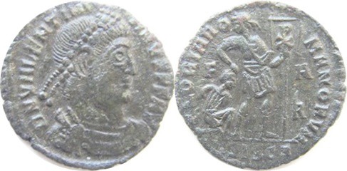 Valentinian I. 364-375-AE.3 

Valentinian I. 364-375-AE.3
Rev: císař vleče za...