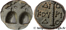 COLCHIS - DIOSKOUROS
Type : Unité 
Date : c. 105-90 AC. 
Mint name / Town : Dioscuras, Colchide 
Metal : copper 
Diameter : 16  mm
Orientation dies : ...