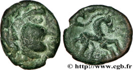 AMBIANI (Area of Amiens)
Type : Bronze au cheval 
Date : c. 60-40 AC. 
Mint name / Town : Amiens (80) 
Metal : bronze 
Diameter : 15,5  mm
Orientation...
