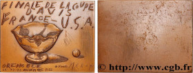 V REPUBLIC
Type : Plaquette, Finale de la coupe Davis, France-USA 
Date : 1982 
Mint name / Town : Monnaie de Paris 
Metal : gold plated bronze 
Diame...