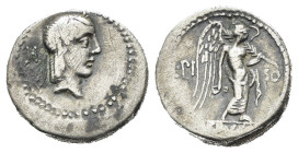 L. CALPURNIUS PISO FRUGI (90 a.C.). Quinario per Roma. AR (g 1,97). Testa laureata di Apollo a destra; H dietro. R/ Vittoria stante a destra, con coro...