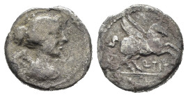 Q. TITIUS (90 a.C.). Quinario per Roma. AR (g 1,31). Busto drappeggiato della Vittoria a destra. R/ Pegaso in volo a destra. Crawford 341/3; King 44; ...