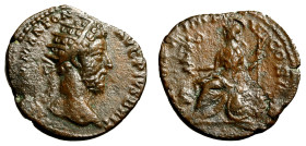 COMMODO (177-192) Dupondio (g. 8,54) M COMM ANTON AVG PIVS BRIT, Testa rad. a ds. R/ P M TR P X IMP V II COS IIII P P, Roma seduta a sn. su scudo, con...