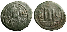 MAURIZIO TIBERIO (582-602) Follis per Theupolis (Antiochia) (g. 12,13) anno 5 = 586/7. Busto frontale diad. di Maurizio Tiberio con veste consolare, m...