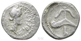 M. JUNIUS BRUTUS. Quinarius (42 BC). Military mint traveling with Brutus and Cassius in western Asia Minor or northern Greece