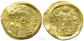 JUSTINIAN I (527-565). GOLD Solidus. Constantinople