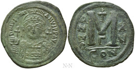 JUSTINIAN I (527-565). Follis. Constantinople. Dated RY 15 (541/2)