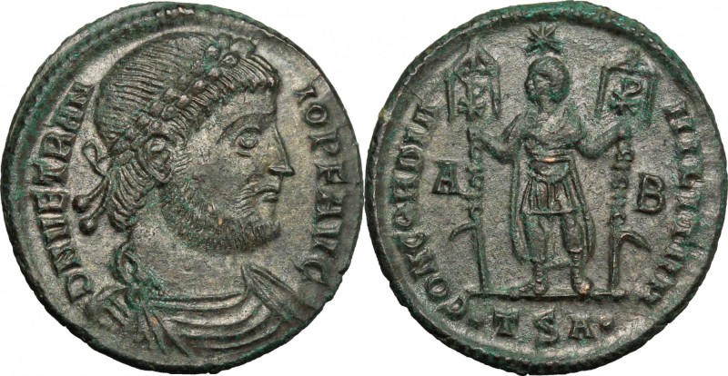 Vetranio (350 AD). AE 24 mm., Thessalonica mint. D/ DN VETRANIO PF AVG. Pearl-di...