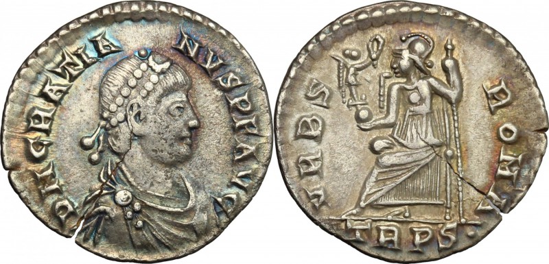 Gratian (367-383). AR Reduced Siliqua, Treveri mint. D/ DN GRATIANVS PF AVG. Pea...