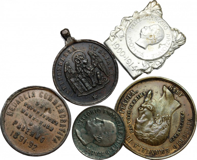 Casa Savoia. Lotto di 5 medagliette, notata medaglia commemorativa per l'Esposiz...