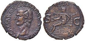 Caligola (37-41) Asse - Testa a s. - R/ Vesta seduta a s. - RIC 38 AE (g 9,53) Contromarca (?) o difetto di conio al D/ ma bell'esemplare con un insol...