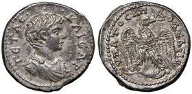 Geta (211-215) Tetradramma di Antiochia in Siria - Busto corazzato a d. - R/ Aquila stante di fronte - Prieur 195 AG (g 12,40) RR

Status: SPL