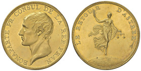 Medaglia 1802 Pace di Amiens. D/ BONAPARTE PR CONSUL DE LA REP. FRAN. Testa a sx. Sotto la troncatura del collo: DROZ F.- R/ LE RETOUR D’ASTREE Astrea...