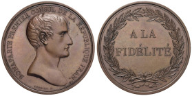 Medaglia 1803 Alla Fedeltà. D/ Giro: BONAPARTE PREMIER CONSUL DE LA REPUBLIQUE FRAN.SE. Nel campo testa di Napoleone a dx. In basso: ANDRIEU F. - R/ I...