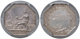 Medaglia 1803 Camera di Commercio di Bordeaux. D/ Giro: CURIA ET COMITIA COMMERC. BURDIGAL. Nel campo la città di Bordeaux, seduta a sx, davanti al ma...