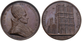 Medaglia 1804 Pio VII a Parigi per l’Incoronazione di Napoleone in Notre - Dame. D/ Busto del Papa a dx con tripla tiara in capo e costume papale. Sot...