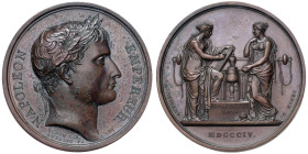 Medaglia 1804 Ristabilimento a Parigi della Zecca delle monete e delle medaglie. D/ “NAPOLEON - EMPEREUR”. Testa laureata a dx. Sotto la troncatura de...