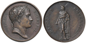 Medaglia Napoleone imperatore. D/ Testa laureata di Napoleone a dx. NAPOLEON EMP. ET ROI. Sotto il taglio del collo: ANDRIEU F. DENON DIR. - R/ La sta...