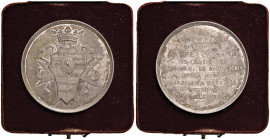 Andrea Passari (1848-1917) Medaglia 1889 Riconoscimento della Banca Artistica Operaia al Marchese - Opus:Bianchi - Rara - AG (g 29,23 - Ø 43,2 mm) Ecc...