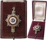 FRANCIA Repubblica Spilla senza data (fine XIX sec.) Assemblea Nazionale, Repubblica francese - AG dorato e smalti (g 35,72 - Ø 68x40 mm) 2 Punzoni al...