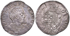 NAPOLI Filippo II (1554-1598) Mezzo ducato sigla GR / VP - Magliocca 33 AG (g 14,82) Consuete debolezze e piccole fratture di conio ma gradevole esemp...