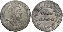 Emanuele Filiberto (1553-1580) Lira 1573 Torino - MIR 581m AG (g 12,20) RR Macchia al D/. Questo esemplare presenta un delicato busto del sovrano, con...