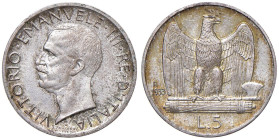 Vittorio Emanuele III (1900-1946) 5 Lire 1933 - Nomisma 1141 AG RRR Rarissimo millesimo per numismatici, con una tiratura di soli 50 esemplari

Stat...