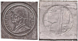 Vittorio Emanuele III (1900-1946) Progetto del 5 Lire 1940 A. XVIII - Luppino PP184 AG RRRR Due lamine in argento di g 31,23 e 37,26 e dimensioni 40 x...