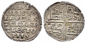 Reino de Castilla y León. Alfonso X (1252-1284). Dinero de seis líneas. (Bautista-368). Ve. 0,68 g. Marca de ceca creciente en el primer cuadrante. EB...
