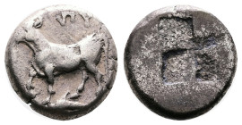 Thrace. Byzantion. Circa 340-320 BC. Silver Drachm or Siglos (15.22 mm, 5.30 g.). ΠY. Heifer with front left leg raised, standing left on dolphin swim...