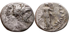 Septimus Severus (193-211) Denarius\

15mm 2.59g